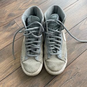 Nike Blazer Women US7